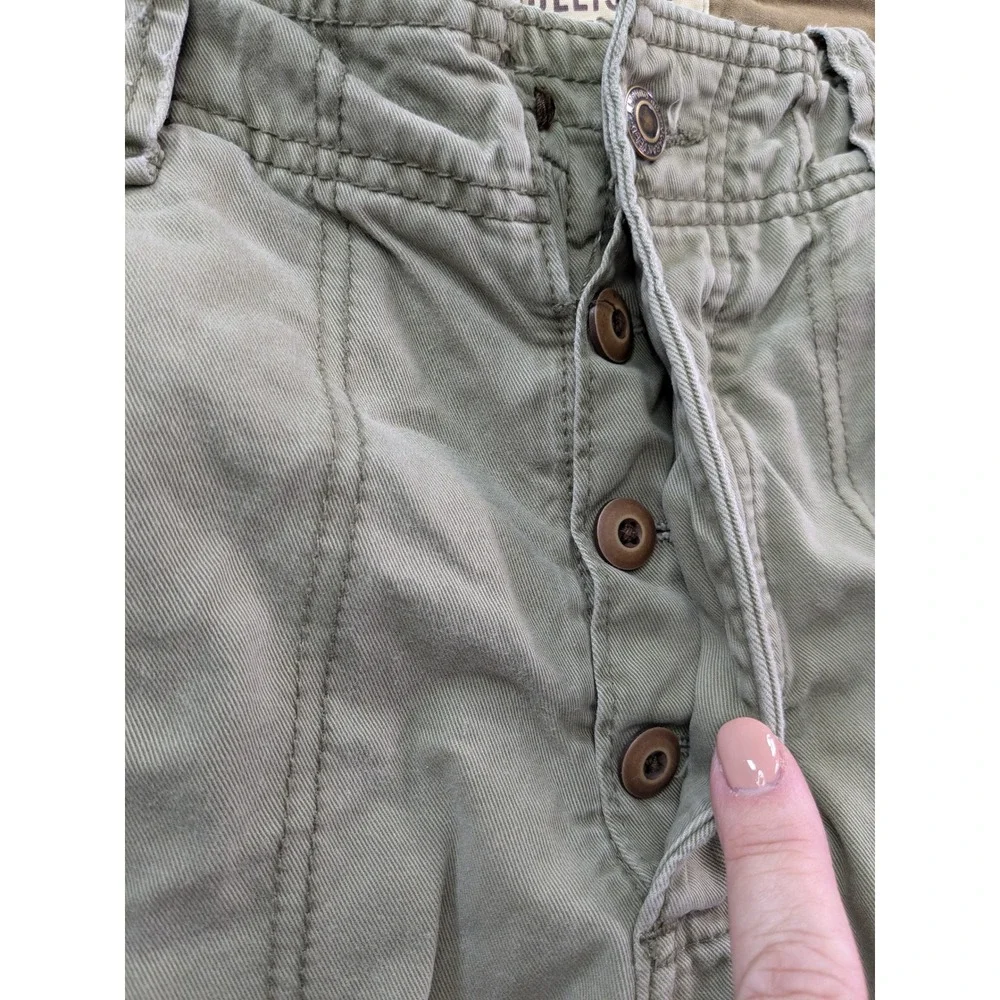 Hollister Mens Cargo Shorts Size 33 Olive Green Distressed Cotton Utility 1922